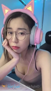 1961042