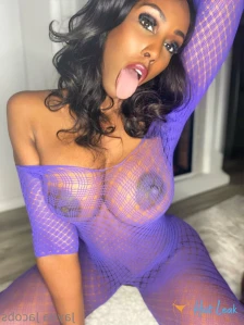 9913405