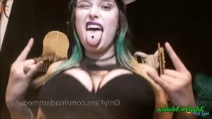 2070666