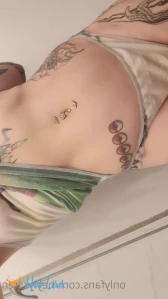 4808022