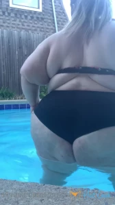 2095683