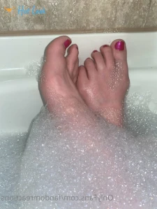 3975763