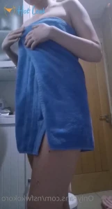 2097736