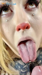 4252716
