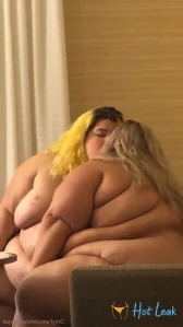 2799405