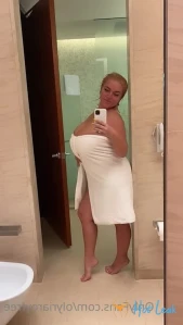 4822805