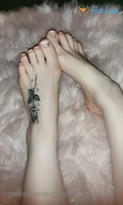 2300743