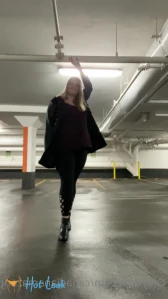10673210