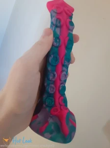 6092573