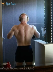 3999526