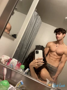 6081902
