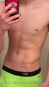 4836486