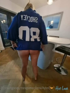 7621024