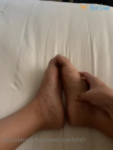 2825698
