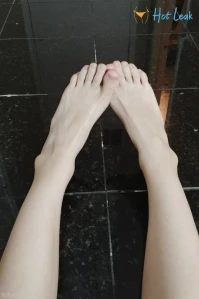 2124684