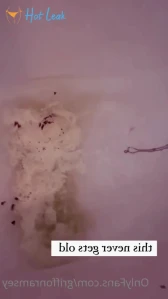 2848702