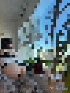 9593928