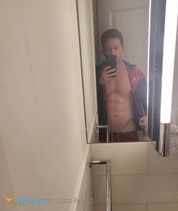 3891695