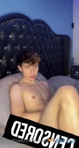2876823