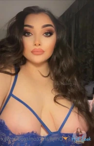 3827371