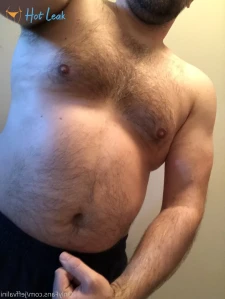 3835581