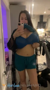 9049748