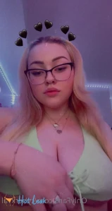 10657352