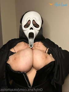 9879976