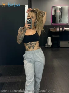 9569572