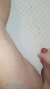 3050943