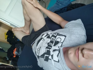 5993589