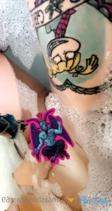 10648573