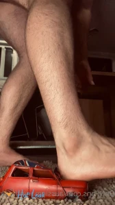 3081421