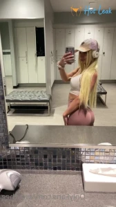 3083063