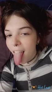 3083769