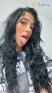 9569099