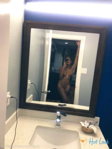 285586