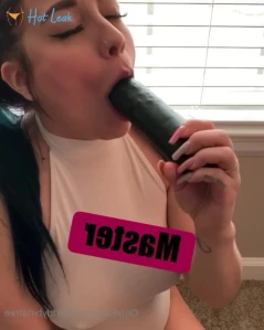4860121