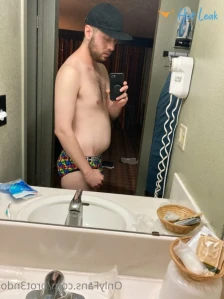 3593976