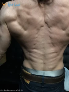 5839526