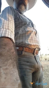 4084933