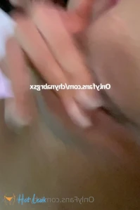 4870572