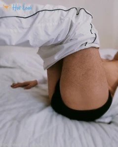 3585929