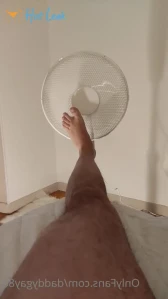 4871943