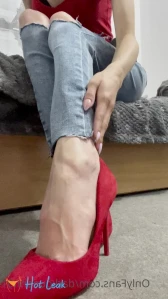 3284884