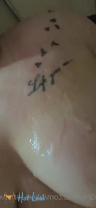 3328318