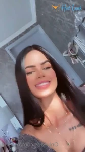 8957025