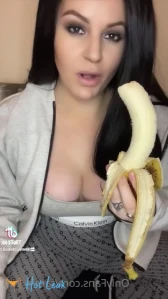 10634192
