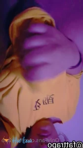 4876123