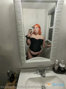 6828253